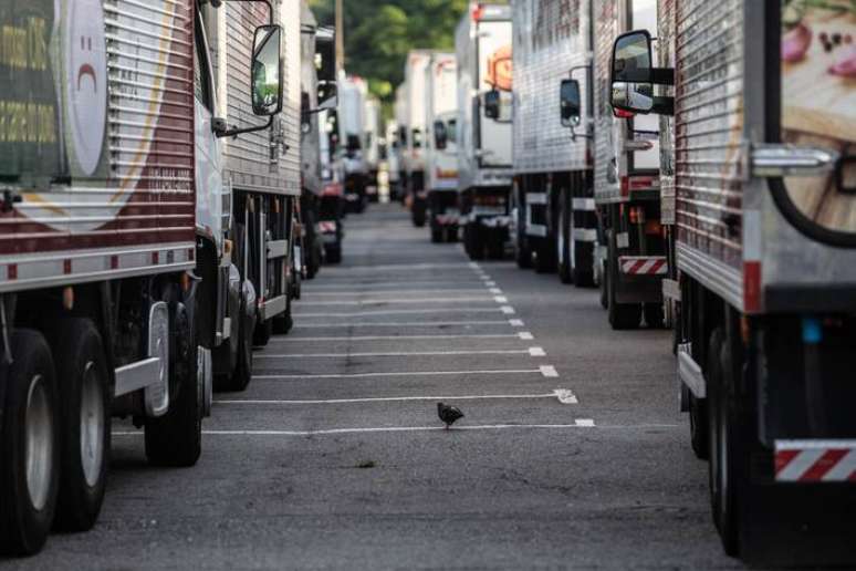 Preço médio do litro de óleo diesel também caiu nesta semana