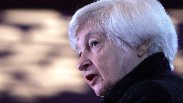 Secret&aacute;ria do Tesouro dos EUA, Janet Yellen, descarta op&ccedil;&atilde;o de cunhar moeda de US$ 1 trilh&atilde;o