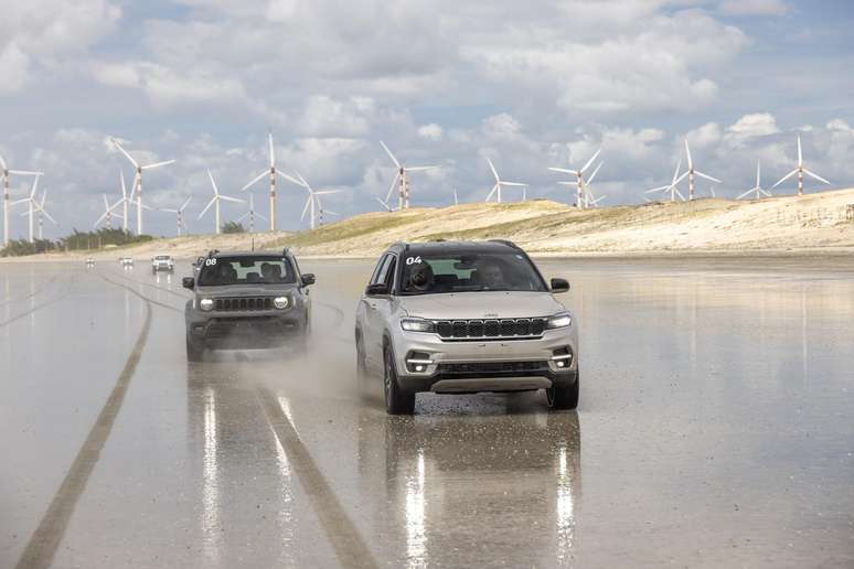 Jeep Renegade 4x4 e Jeep Commander na Rotas das Emoções