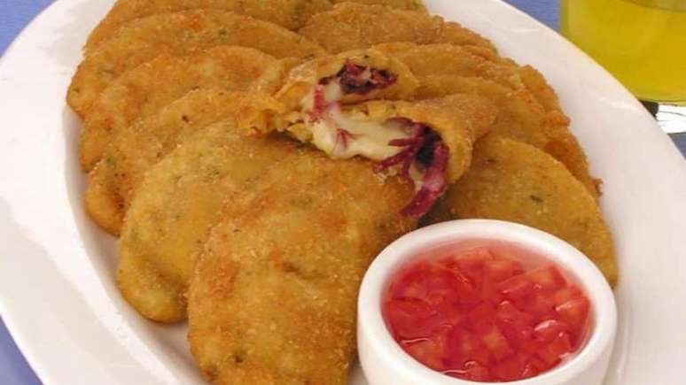 Risoles de abóbora com carne seca