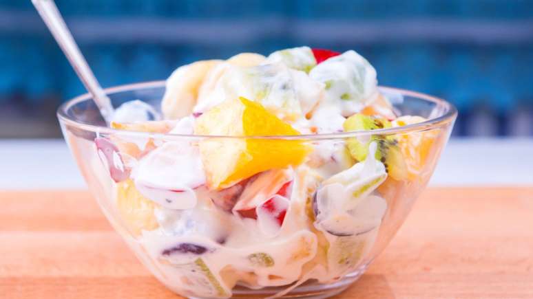 Salada de fruta com iogurte