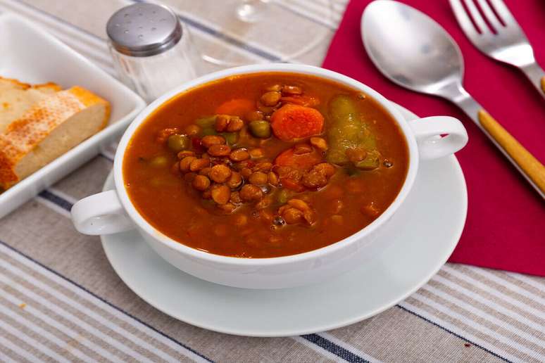 Sopa de cenoura com lentilhas 