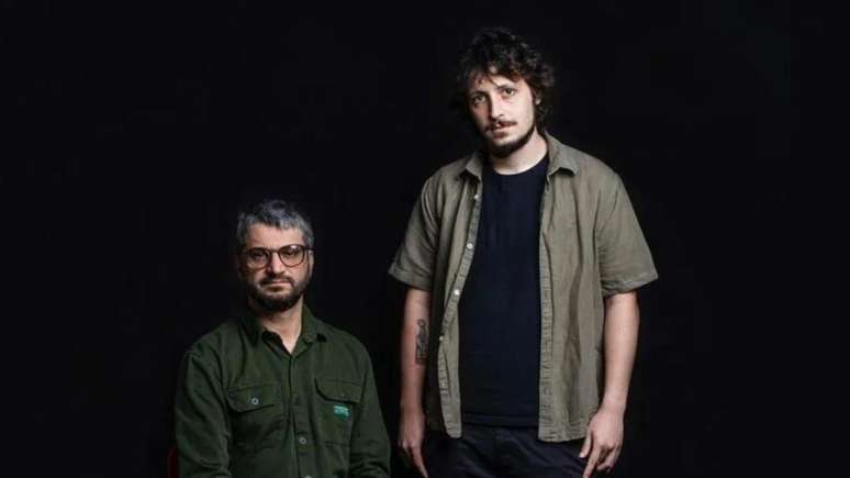 Rafael Cortes (Assustado Discos) e Jo&atilde;o Noronha (EAEO Records), da Tr&ecirc;s Selos (Cr&eacute;dito: Divulga&ccedil;&atilde;o)