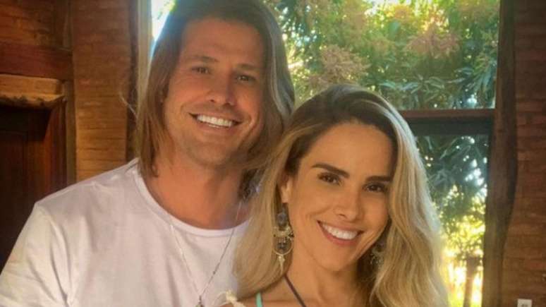 Luciano Huck surprises Wanessa by asking a question about Dado Dolabella