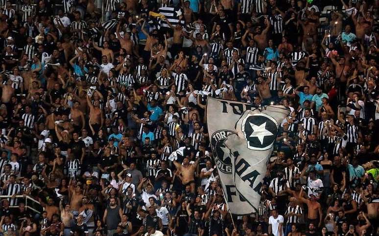 Botafogo de Futebol e Regatas - Ingressos - Botafogo x Athletico-PR