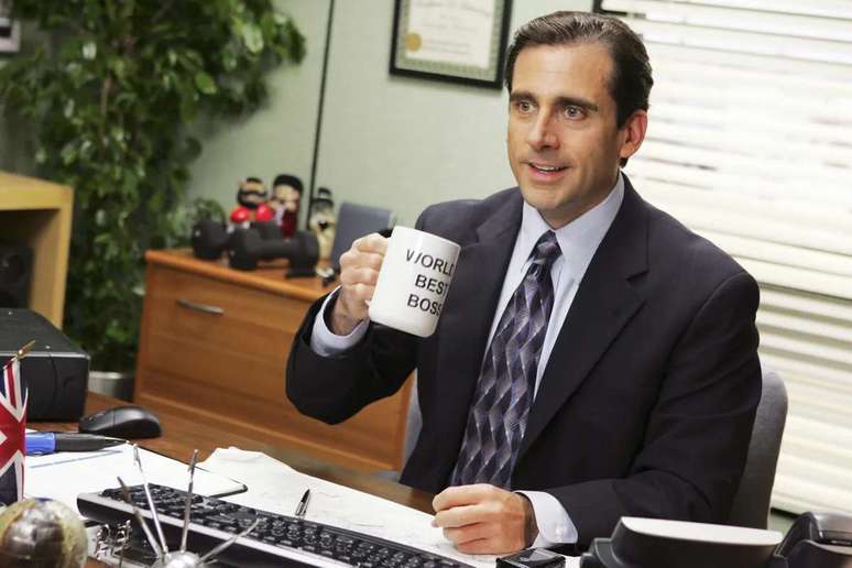 Michael Scott &eacute; o chefe da sitcom The Office 
