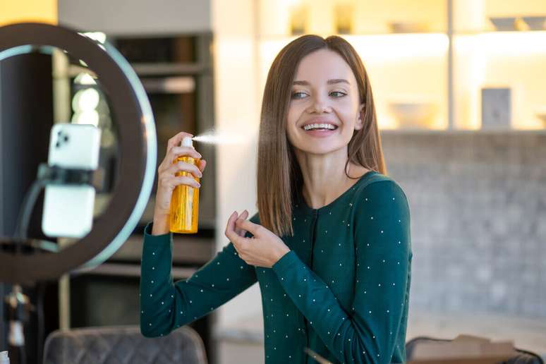 Leave-in keeps strands aligned and protected 