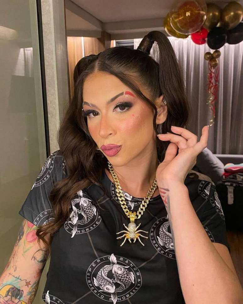 Pol&ecirc;mica, MC Pipokinha viralizou nas redes e est&aacute; nos holofotes da cena do funk brasileiro