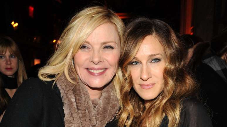 Kim Cattrall e Sarah Jessica Parker, respectivamente - Bryan Bedder/Getty Images