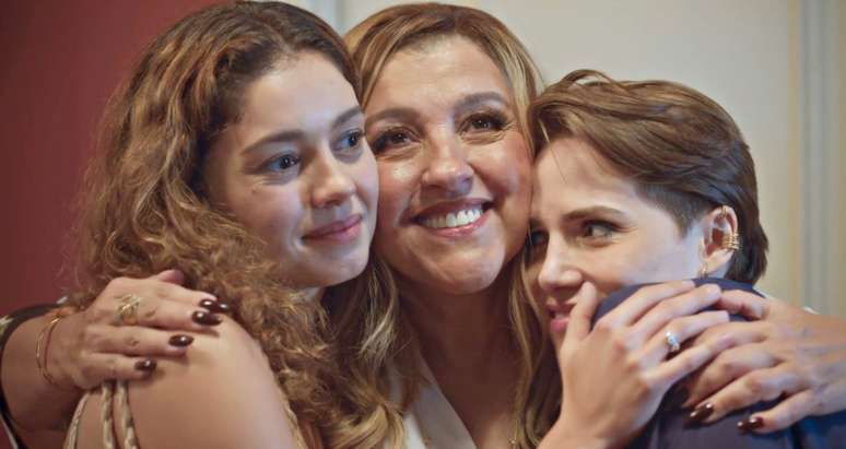 Maíra (Sophie Charlotte), Zoé (Regina Casé) e Vanessa (Letícia Colin) conquistaram o público