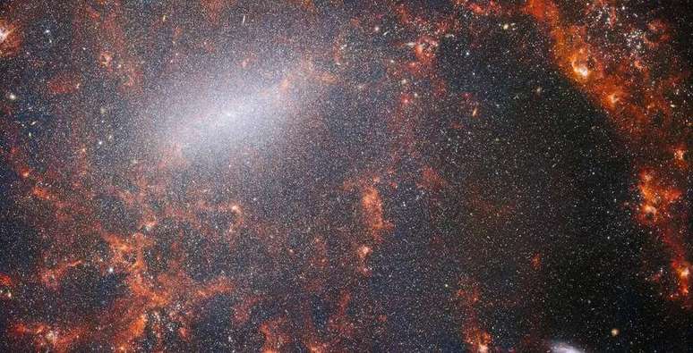 Stars and gas in the NGC 5068 galaxy (Image: Reproduction/ESA/Webb, NASA & CSA, J. Lee and the PHANGS-JWST Team) Stars and gas in the NGC 5068 galaxy (Image: Reproduction/ESA/Webb, NASA & CSA, J. Lee and the PHANGS-JWST Team)