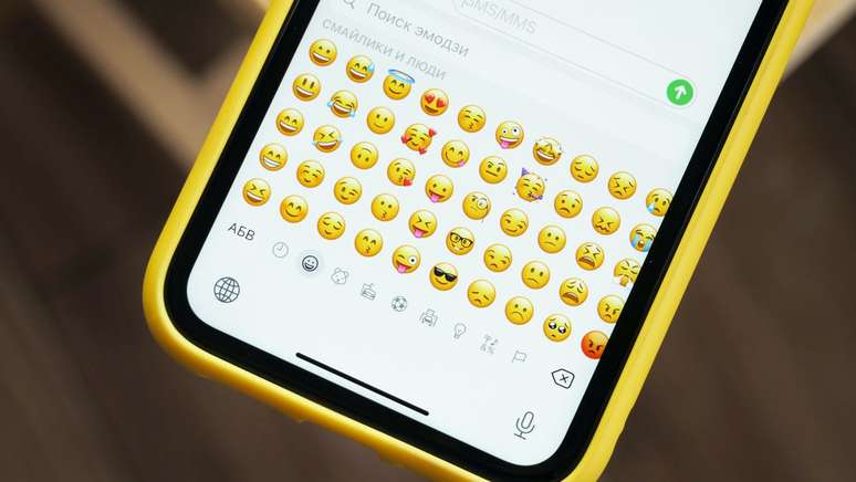 Como pedir figurinhas para a Netflix pelo WhatsApp - Canaltech