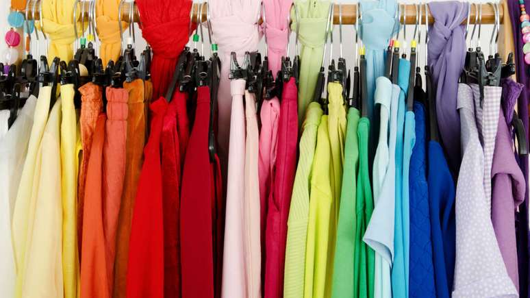 Tenha essas cores em seu guarda roupa para melhorar as vibrações -