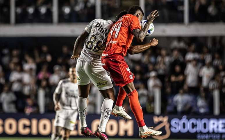 Bruno Mezenga says he understands the fans’ protests in Vila Belmiro: ‘We played for Santos, a great team’