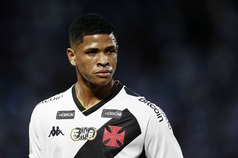 Barros sofreu uma les&atilde;o contra o Flamengo e pode virar desfalque &ndash;