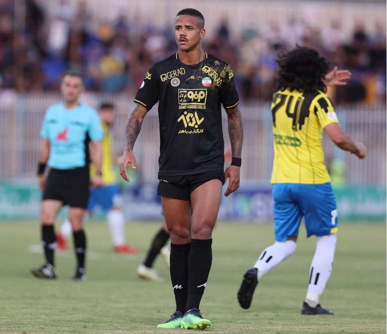 Ex-Vasco, Ygor Catatau joga atualmente no futebol iraniano &ndash; Divulga&ccedil;&atilde;o Sepahan