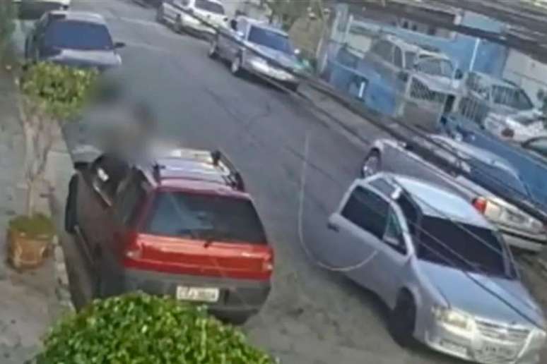 Ocupante de ve&iacute;culo prata atirou contra Diego