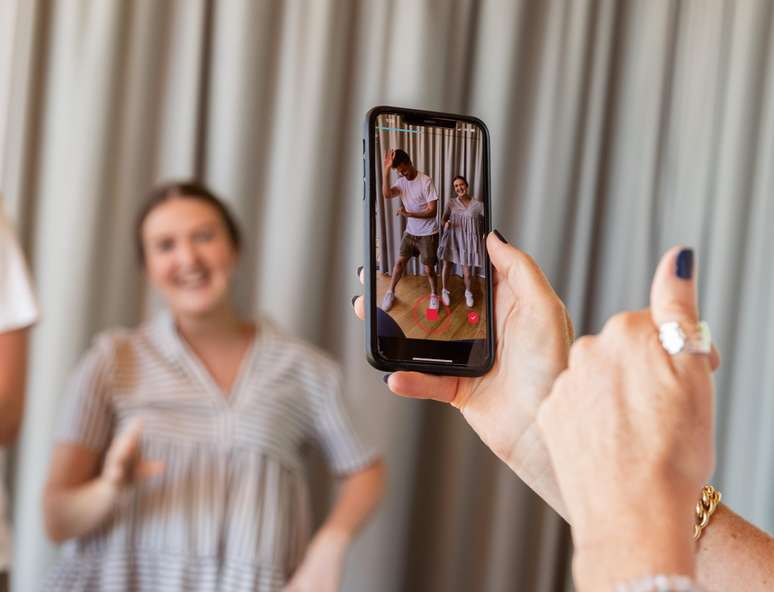 Fran&ccedil;a aprova lei para regular influenciadores em redes sociais