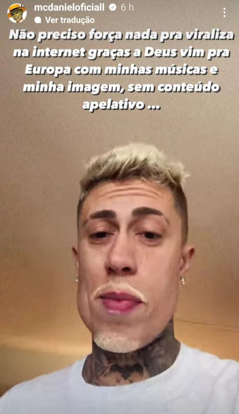 MC Daniel fala sobre enquadro enquanto andava de moto em Paris nas suas redes sociais. 