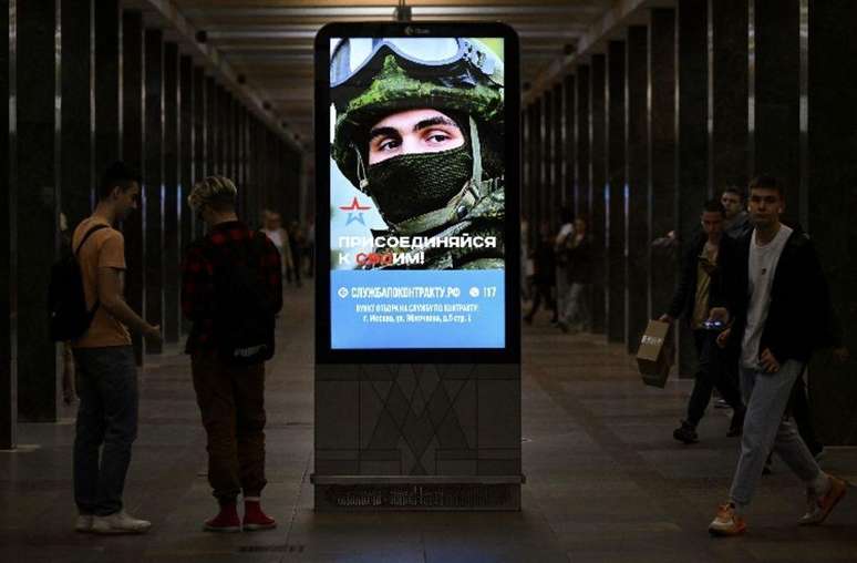 Military conscription announcements are now commonplace in Russia