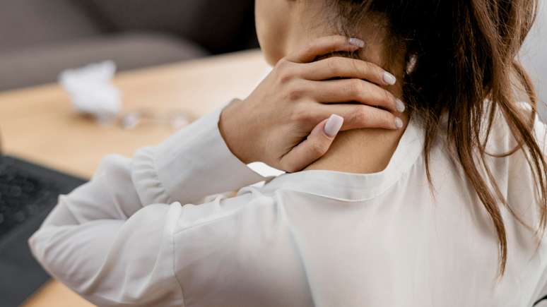 Fibromialgia: o que é e como controlar esta dor que faz parte da rotina?