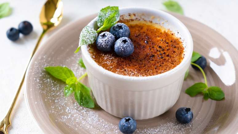Cr&egrave;me br&ucirc;l&eacute;e