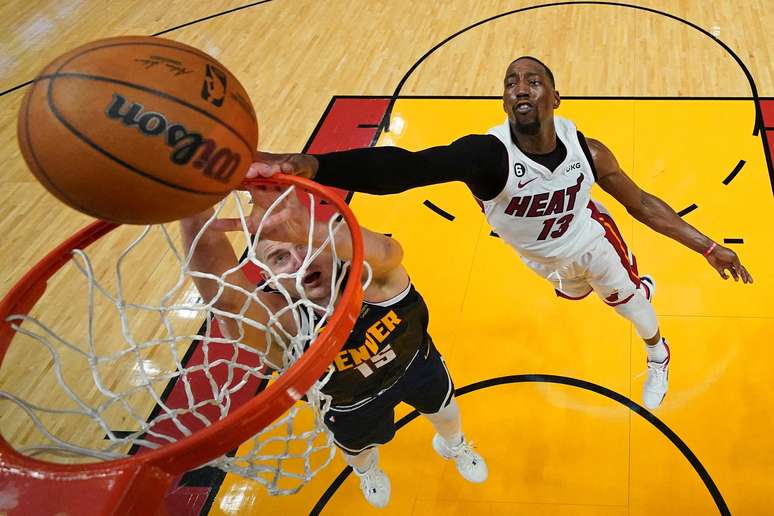 NBA: Denver Nuggets vence Miami Heat e volta a ficar à frente na