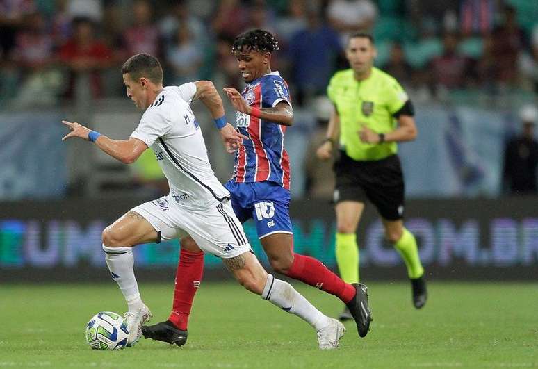 Bahia e Cruzeiro empatam em jogo de quatro gols pelo Campeonato