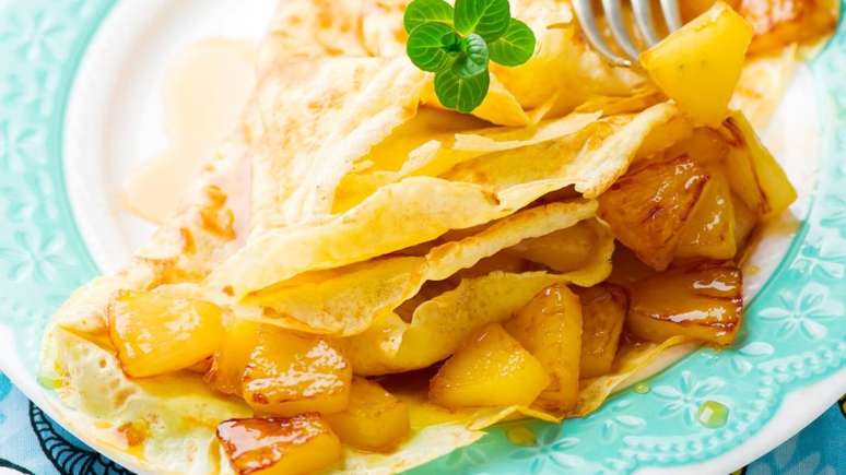 Panqueca de abacaxi e coco