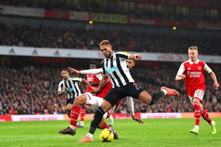 Joelinton durante partida do Newcastle –