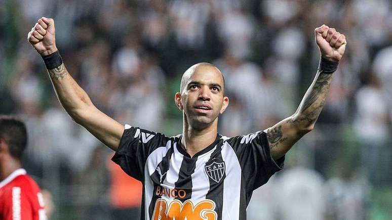 Diego Tardelli anuncia aposentadoria após 20 anos de carreira: 'Como é🆓 ...