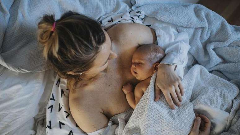 O &lsquo;baby blues&rsquo; geralmente aparece alguns dias ap&oacute;s o parto