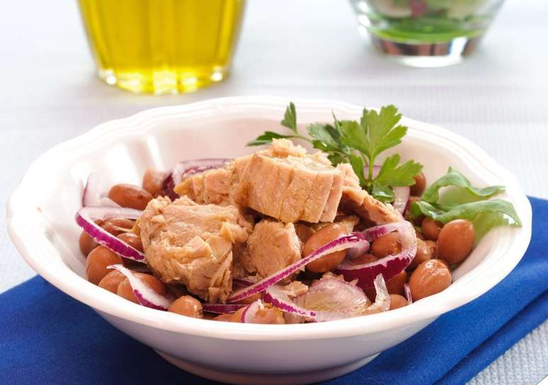Salada de atum com feijão branco