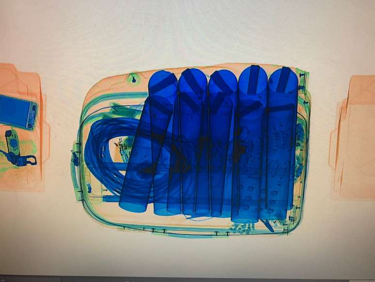 Explosivos encontrados em mala no aeroporto de Belém