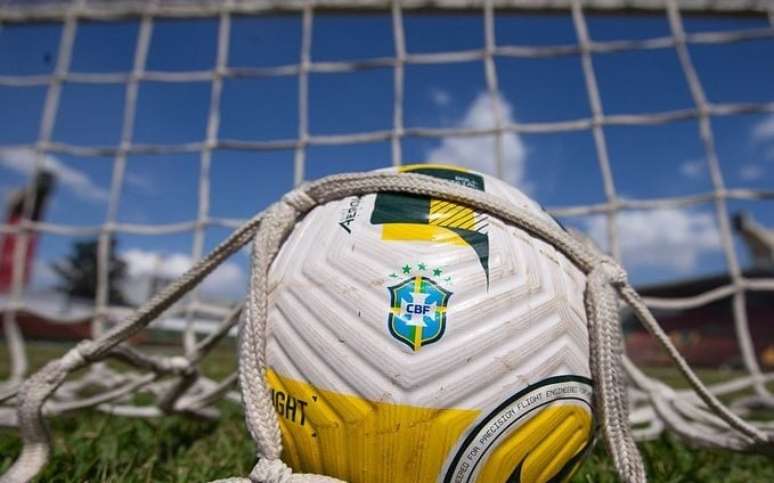 Novo game de futebol conta com clubes brasileiros, mas sem