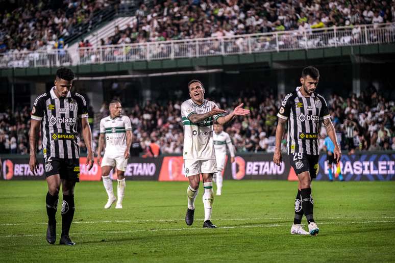 Coritiba e Santos empataram em 0 a 0 pela 10ª rodada do