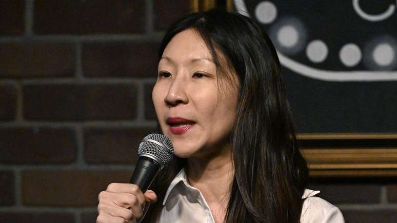 Jocelyn Chia, uma advogada que virou comediante, é uma artista de destaque em Nova York