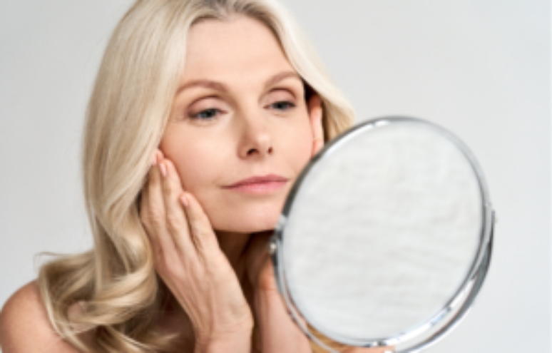 Peles maduras necessitam de cuidados específicos? Dermatologista explica