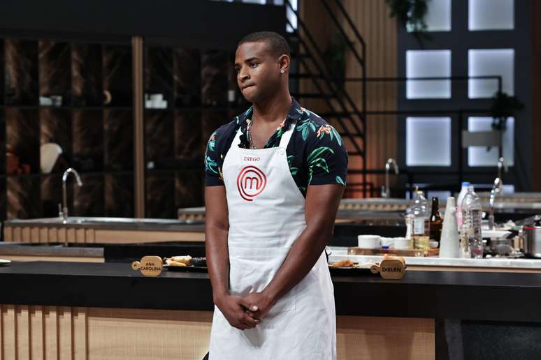 Diego foi eliminado no Masterchef ao entregar coxa-creme com frango cru