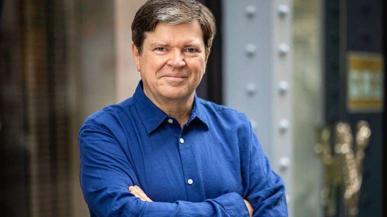 Yann LeCun é conhecido como um dos 3 padrinhos da IA e trabalha como o principal cientista de IA da Meta, dona do Facebook
