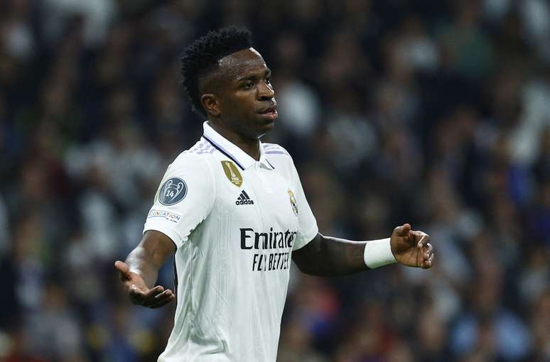 O atacante do Real Madrid e da sele&ccedil;&atilde;o brasileira Vin&iacute;cius Jr. liderar&aacute; um comit&ecirc; especial antirracismo da Fifa formado por jogadores