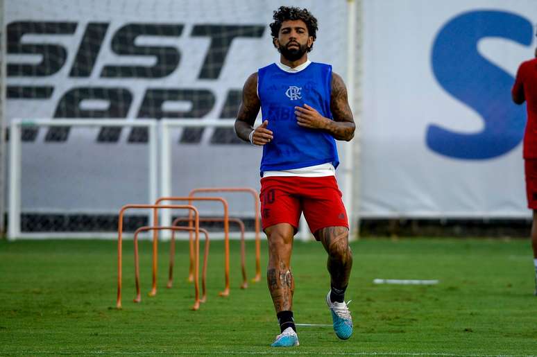 Gabigol não participa do treino desta quinta-feira –