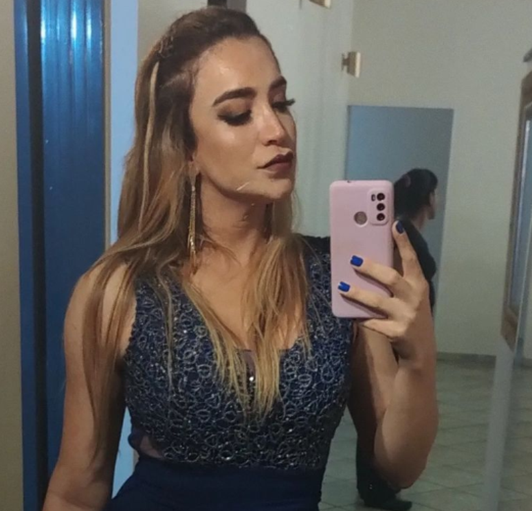 Dionne costuma publicar sua rotina nas redes sociais