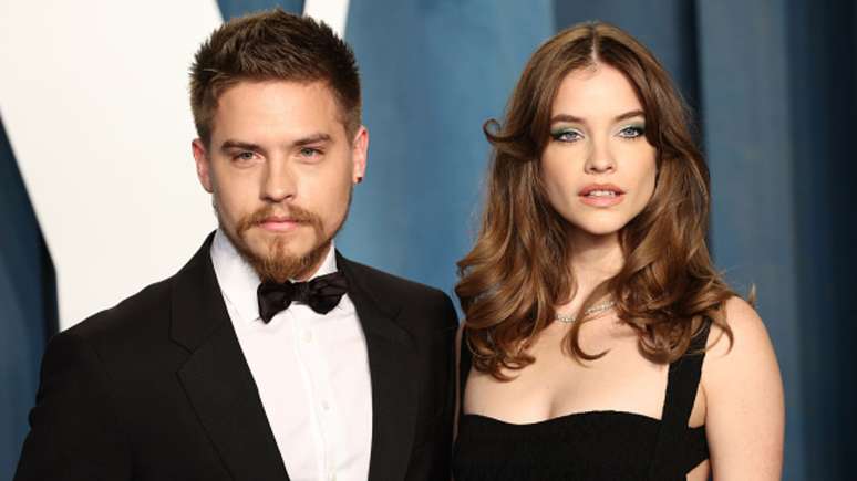 Dylan Sprouse e Barbara Palvin confirmam noivado: "Muito feliz"