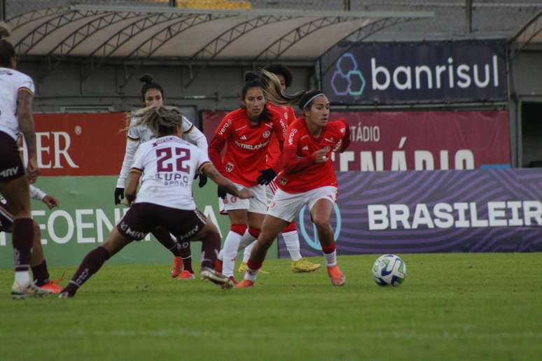 Corinthians e Ferroviária decidem o Brasileirão Feminino neste