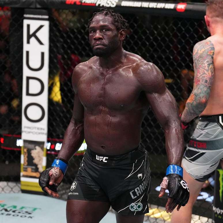 Jared Cannonier no UFC Vegas 75 