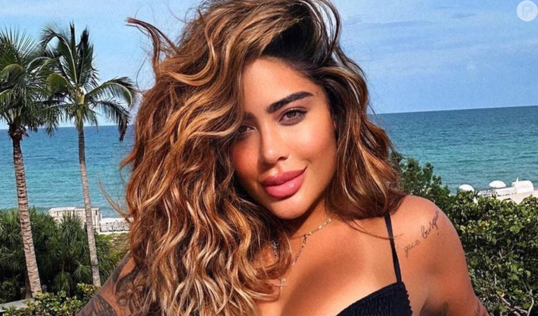 Rafaella Santos opens up about plastic surgery and provides how many surgeries she has already had.  Check out the photos of Neymar’s sister’s changeover!