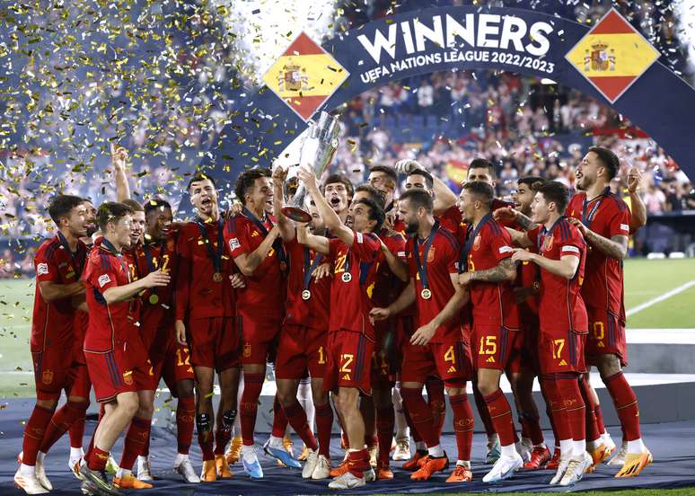 Espanha derrota Croácia nos pênaltis pela Liga das Nações e volta a faturar um título após 11 anos