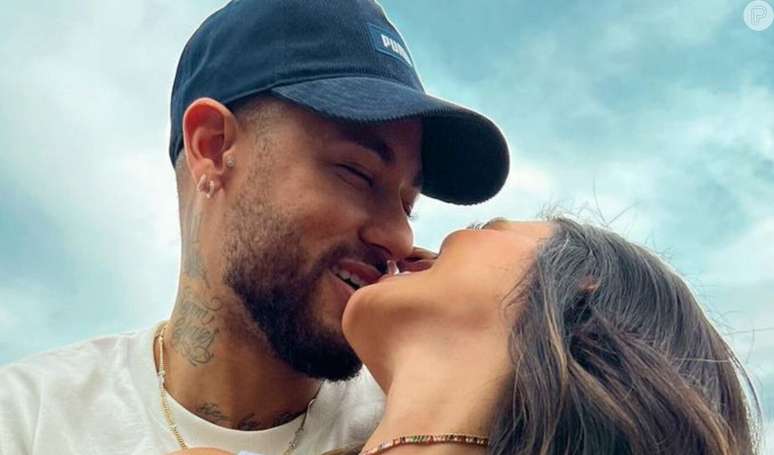 Neymar e Bruna Biancardi surgiram em ensaio de casamento de Cris Guedes e Bianca Coimbra nesta segunda-feira, 19 de junho de 2023