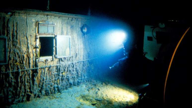 O naufrágio do Titanic está localizado a 3.800 metros de profundidade no fundo do Oceano Atlântico (imagem de arquivo)